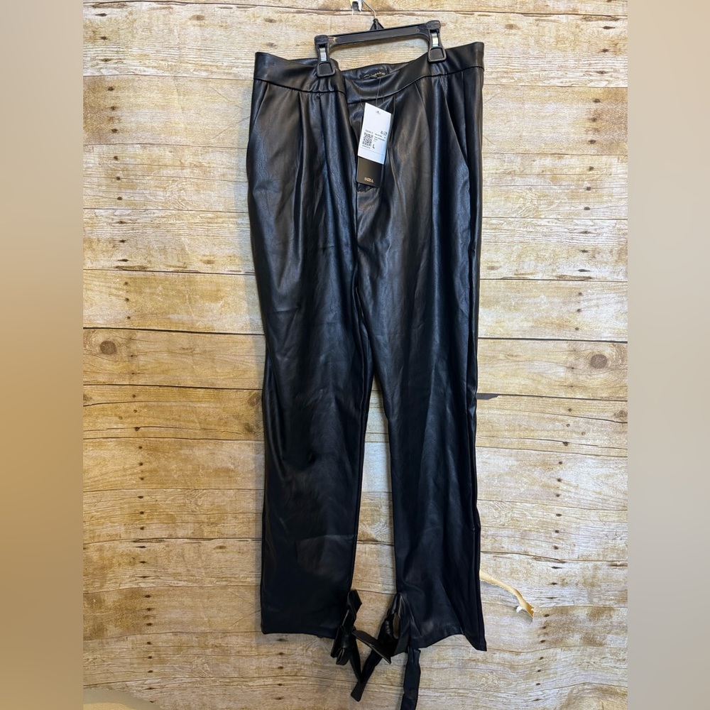 New Faux leather pants 🛍